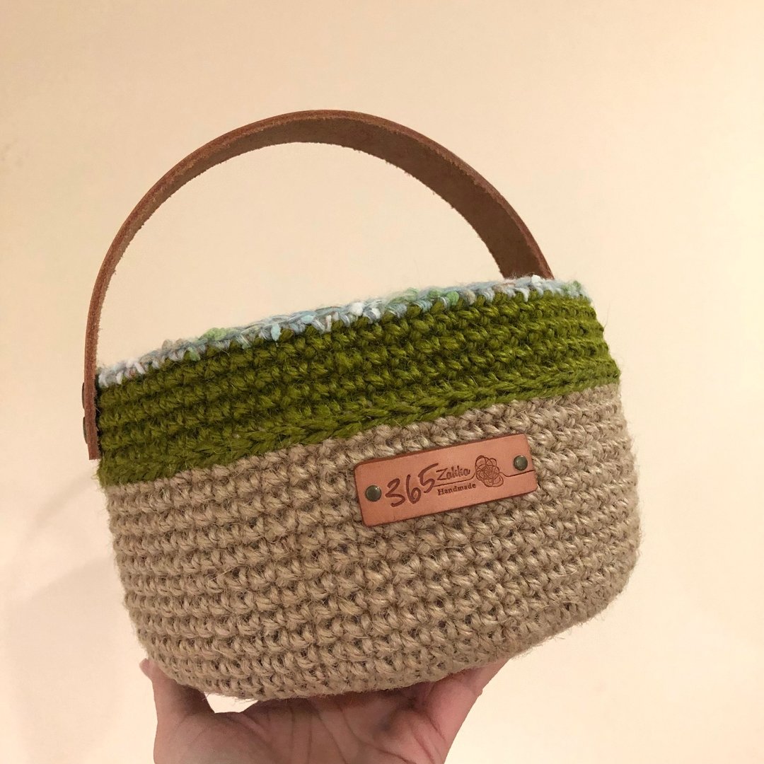 鈎织工艺。亚麻风双色编织手提篮18x12cm - 收纳用品 - 棉 卡其色