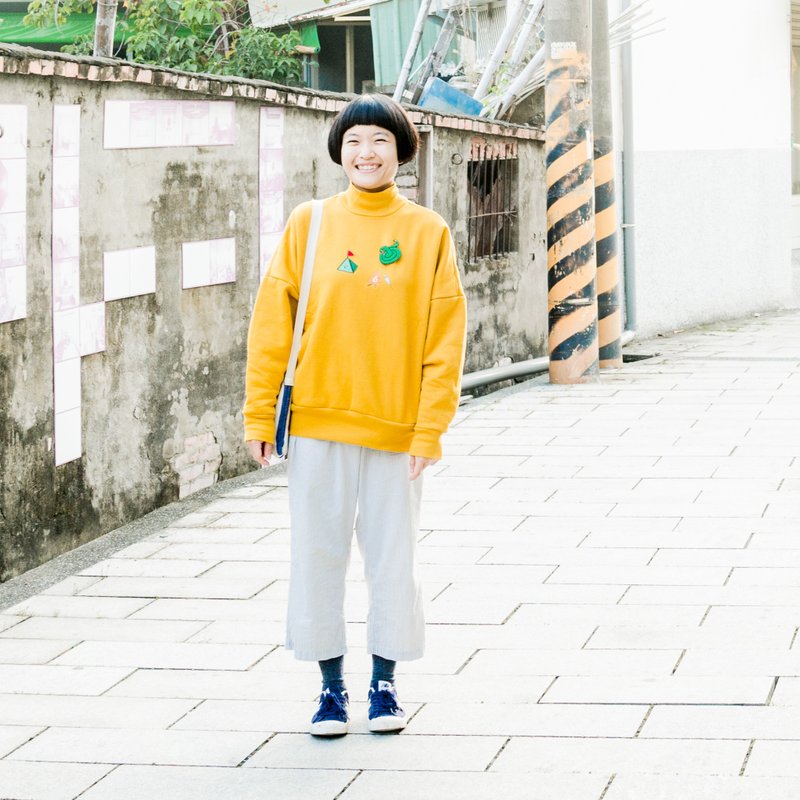 野地里的好朋友 / 纯棉高领口袋上衣 / 芥末黄色 - 女装上衣 - 棉．麻 橘色