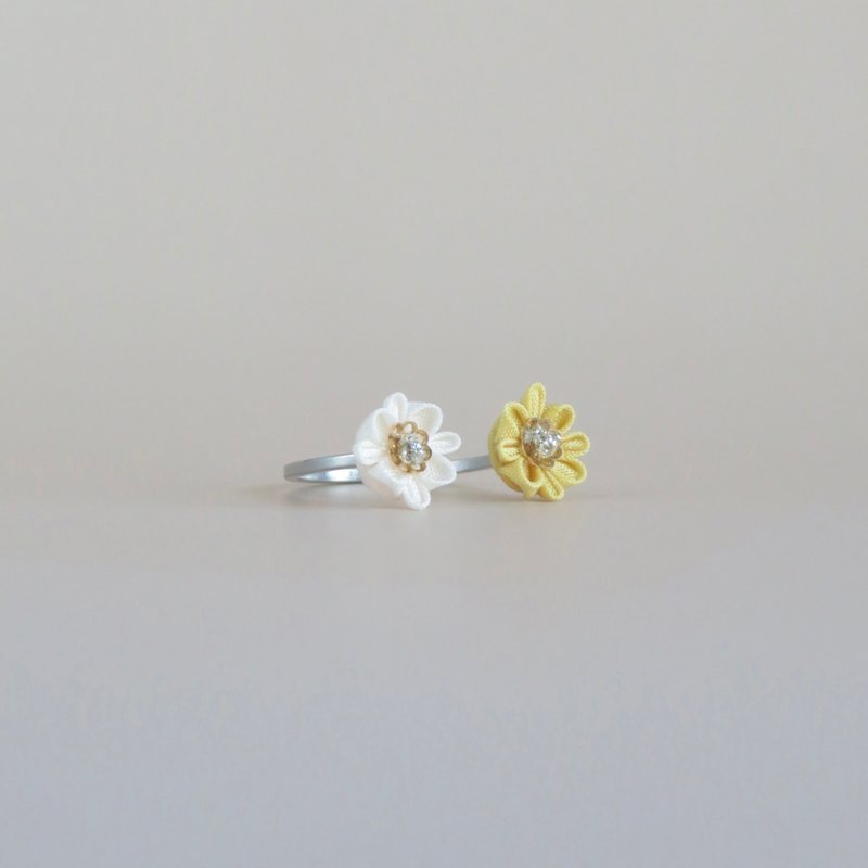 红白花叉环 压花加工/防过敏 - 戒指 - 丝．绢 黄色