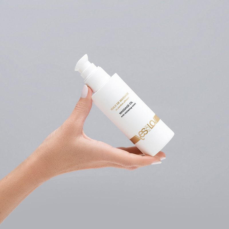 YESforLOV 催情按摩油 - 白茶巴里岛花味 & 肉桂云呢拿味 - 情趣用品 - 精油 透明