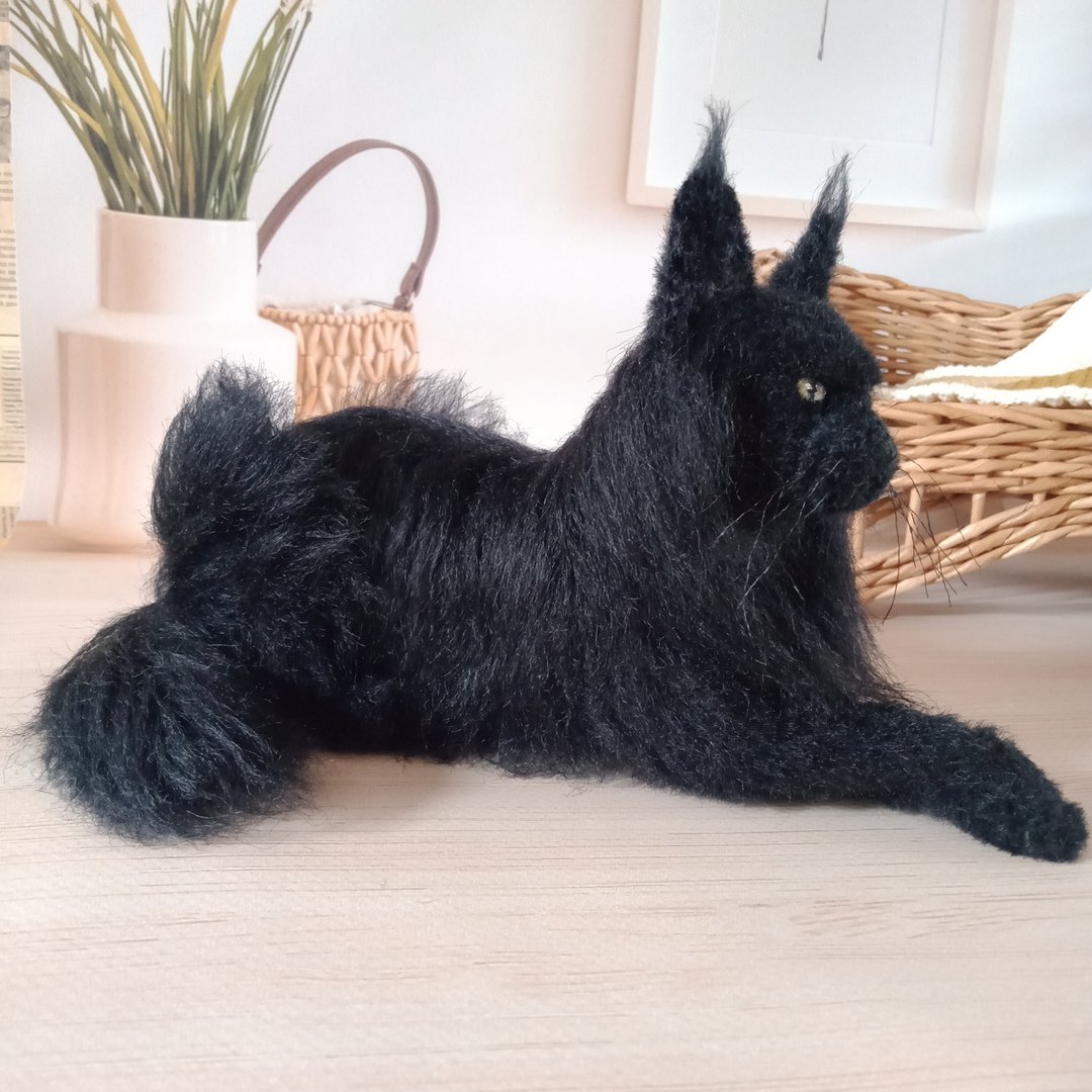 5 inches height Custom miniature realistic crochet black Maine Coon figurine - 玩偶/公仔 - 其他材质 黑色