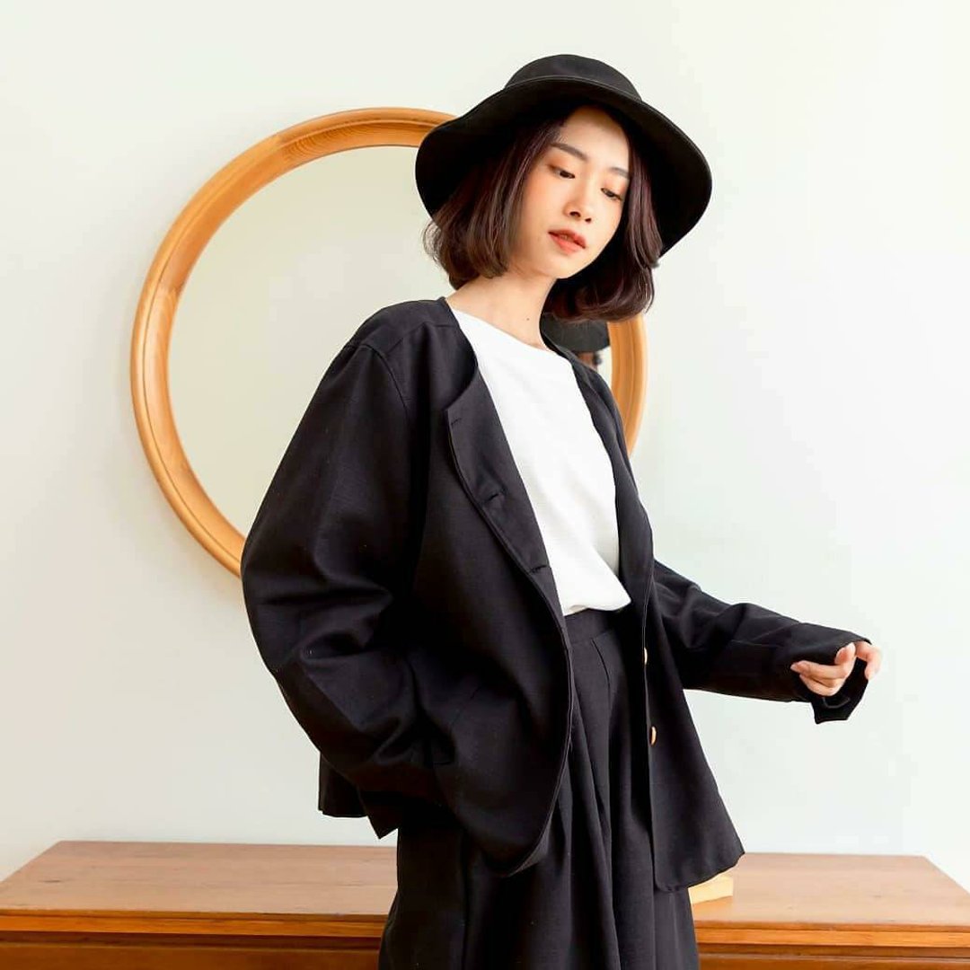 Good vibes shirt -Thai cotton long sleeve shirt  (Black) - 女装上衣 - 棉 黑色