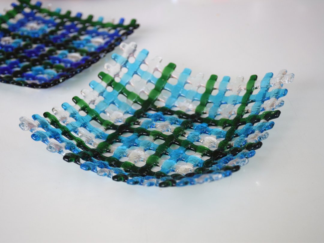 Fused glass wicker plate for candy dish - Fused glass art - 托盘/砧板 - 玻璃 蓝色