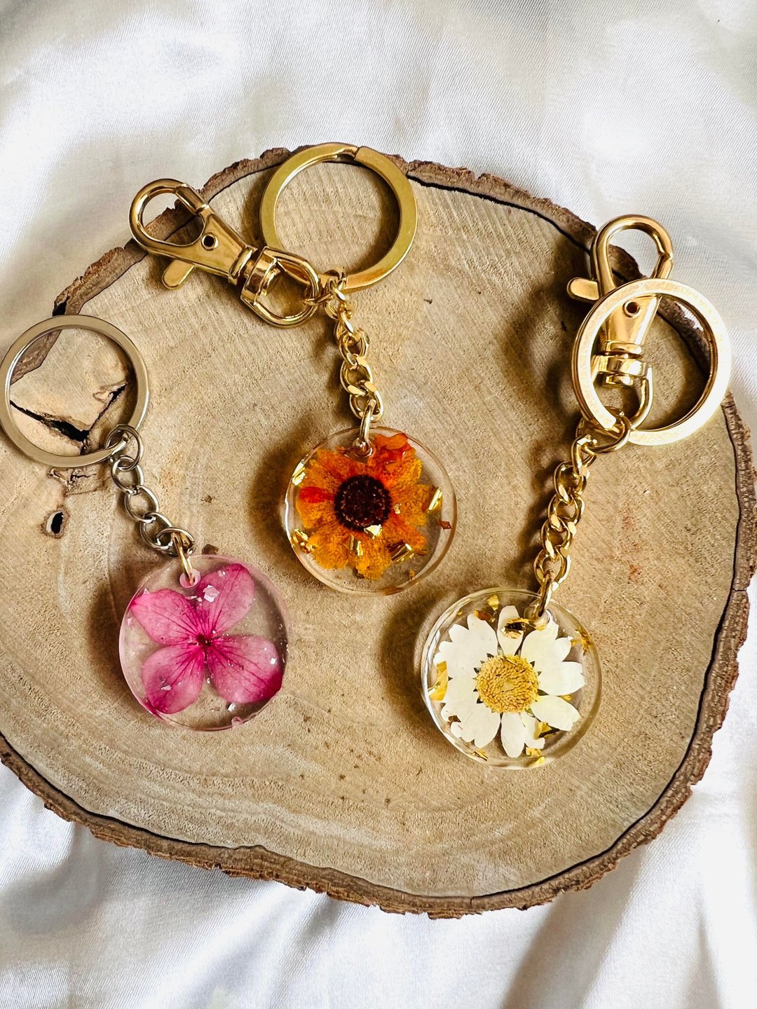 【春夏系列】小巧气质压花钥匙圈  Handmade  keychain - 钥匙链/钥匙包 - 树脂 透明