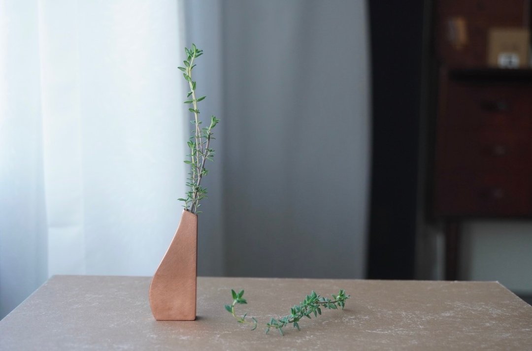 红铜迷你花器 - 窄直角变形瓶 - 摆饰 - 铜/黄铜 金色