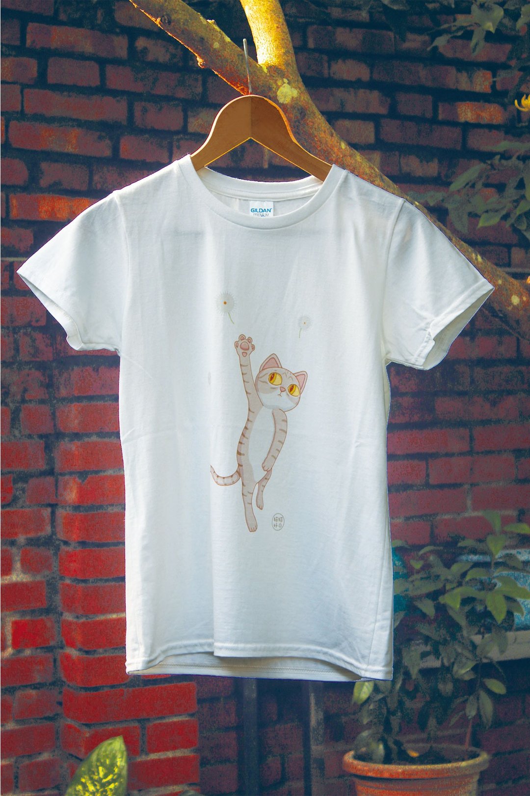 蒲公英小猫　Tshirt 修身版 - 女装 T 恤 - 棉 