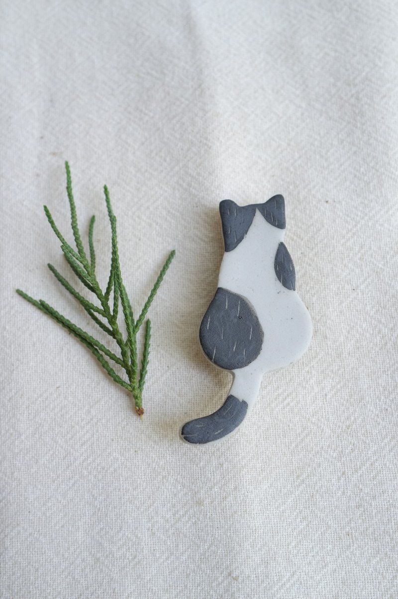 ceramic brooch - 胸针 - 陶 白色