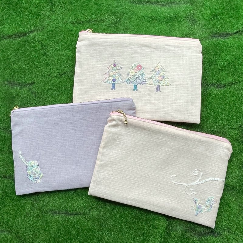 Passport and passbook case ~A forest in pastel color~ thin, multi used case - 化妆包/杂物包 - 棉．麻 粉红色