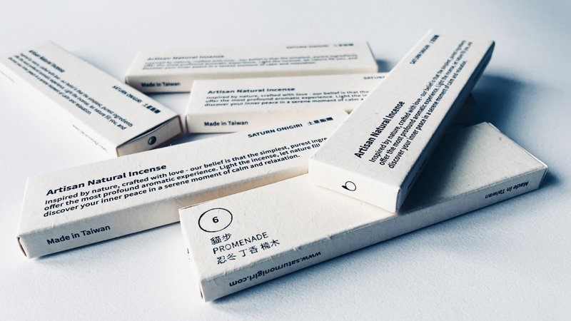土星饭团 猫步 忍冬 手工 线香 脉轮 眉心轮 纯天然 冥想 静心 - 香薰/精油/线香 - 植物．花 白色