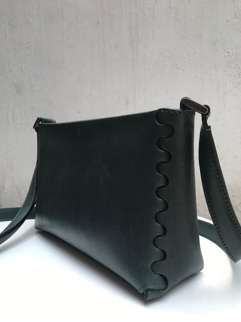 GLAD Crossbody bag - 侧背包/斜挎包 - 真皮 