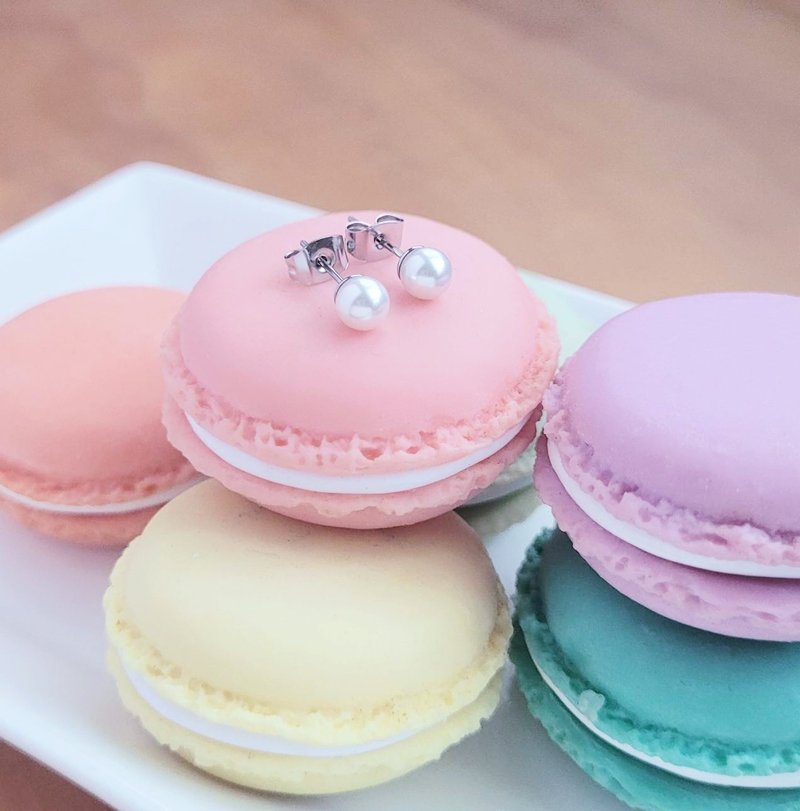 珍珠。水晶珍珠白钢耳针耳饰 不怕水防过敏 - 耳环/耳夹 - 珍珠 白色