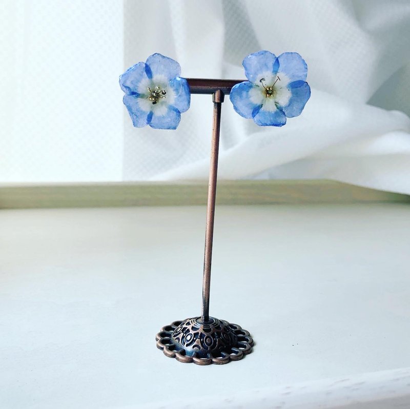 Nemophila Clip-On/ Earrings - 耳环/耳夹 - 植物．花 蓝色