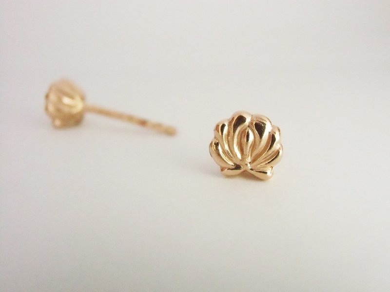 匈牙利刺绣花朵耳环 玫瑰金电镀 - 耳环/耳夹 - 其他金属 粉红色