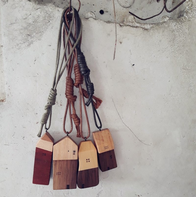 【original.木】爱家系列_小木wood钥匙圈/项链 (样式随机出货) - 钥匙链/钥匙包 - 木头 