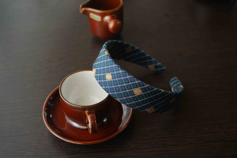 古董领带改制手工发箍-CHANEL香奈儿logo缇花-深蓝-宽版 - 发带/发箍 - 丝．绢 蓝色