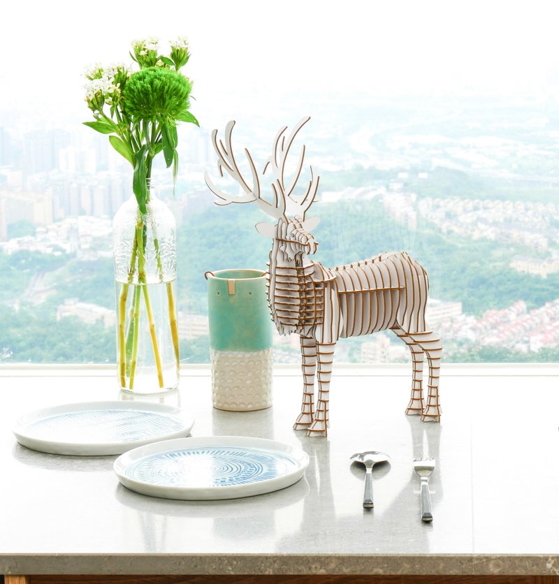 Adonis 公鹿 名片手机座 DIY手作 3D居家摆饰 白 - 其他 - 纸 白色