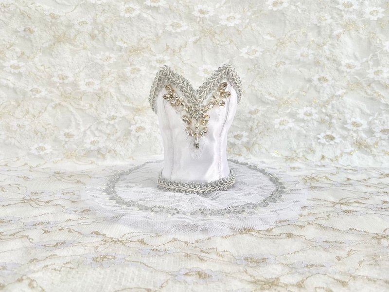 芭蕾舞短裙 x 配件盒白ver. - 摆饰 - 其他人造纤维 白色