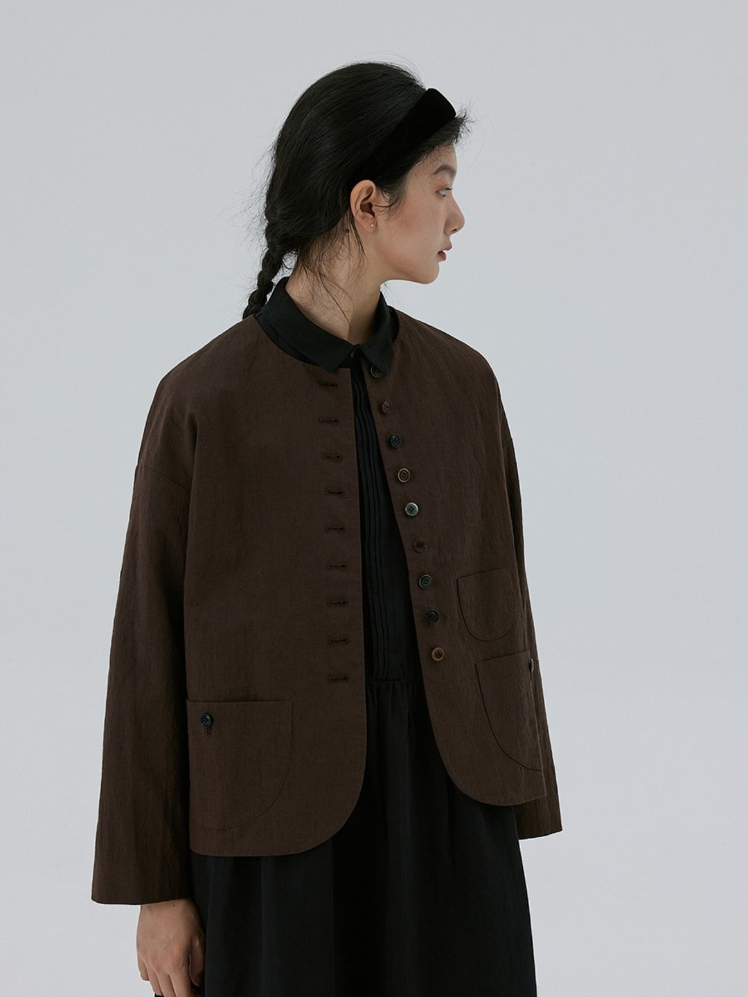 多扣棉麻挺括宽松圆领短外套 - 女装休闲/机能外套 - 棉 红色