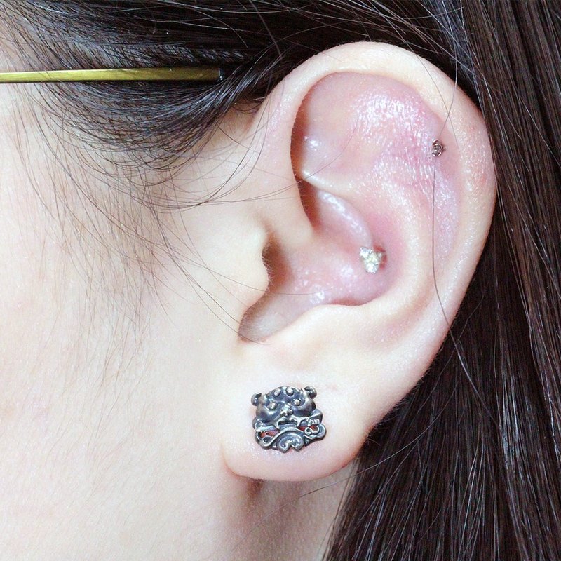 925纯银 云开福聚剑狮耳环 e9702-4 - 耳环/耳夹 - 纯银 