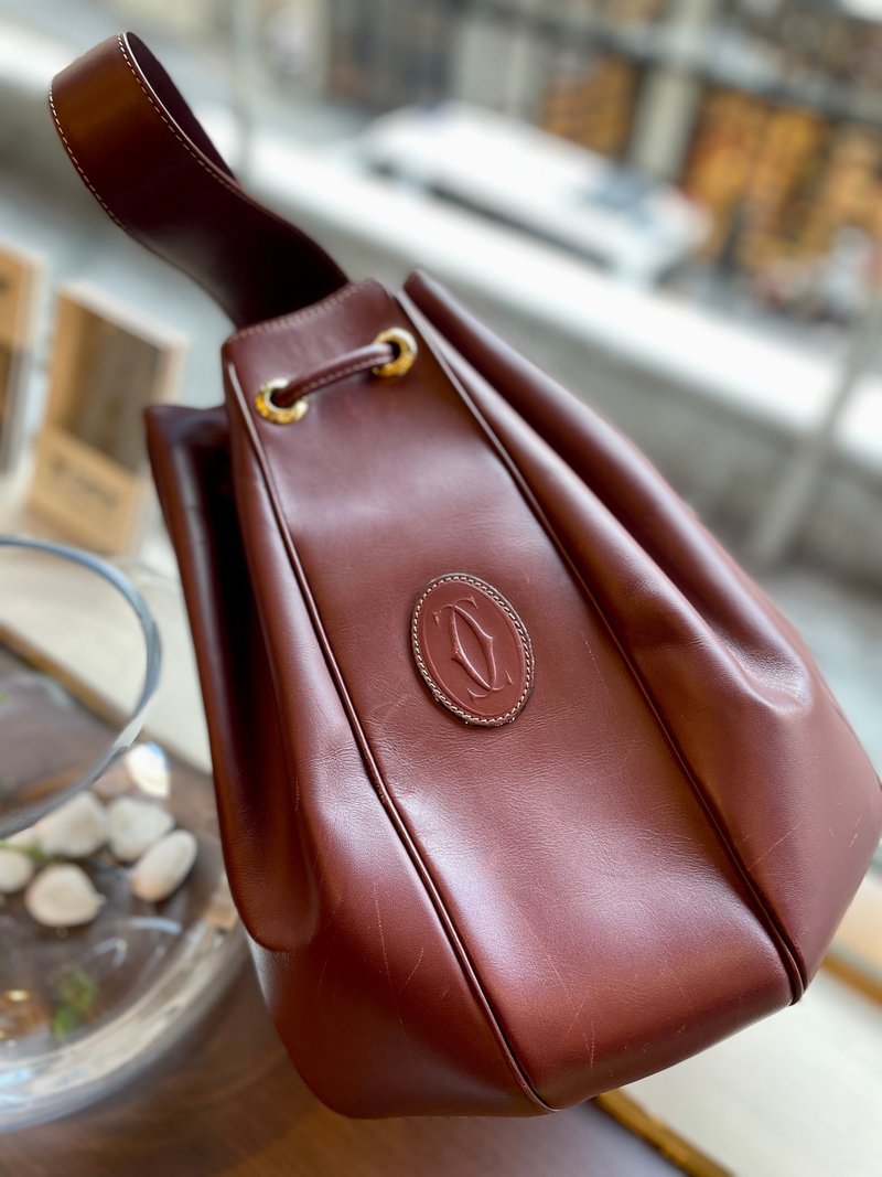 Cartier Vintage Burgundy Backpack 卡地亚中古酒红水桶袋 - 侧背包/斜挎包 - 真皮 红色
