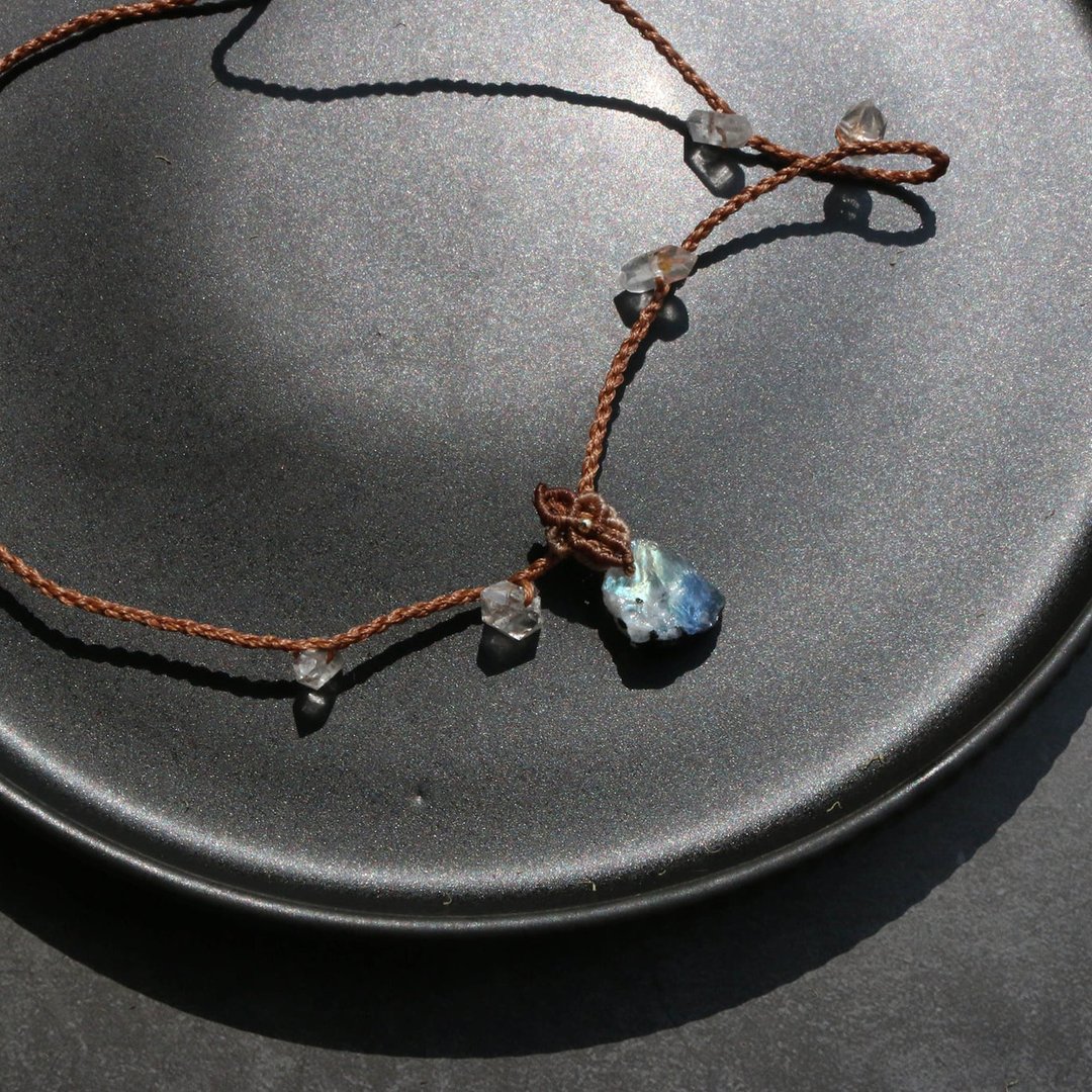 纯净赫基蒙+月光石蜡线编织项链 - 项链 - 水晶 金色