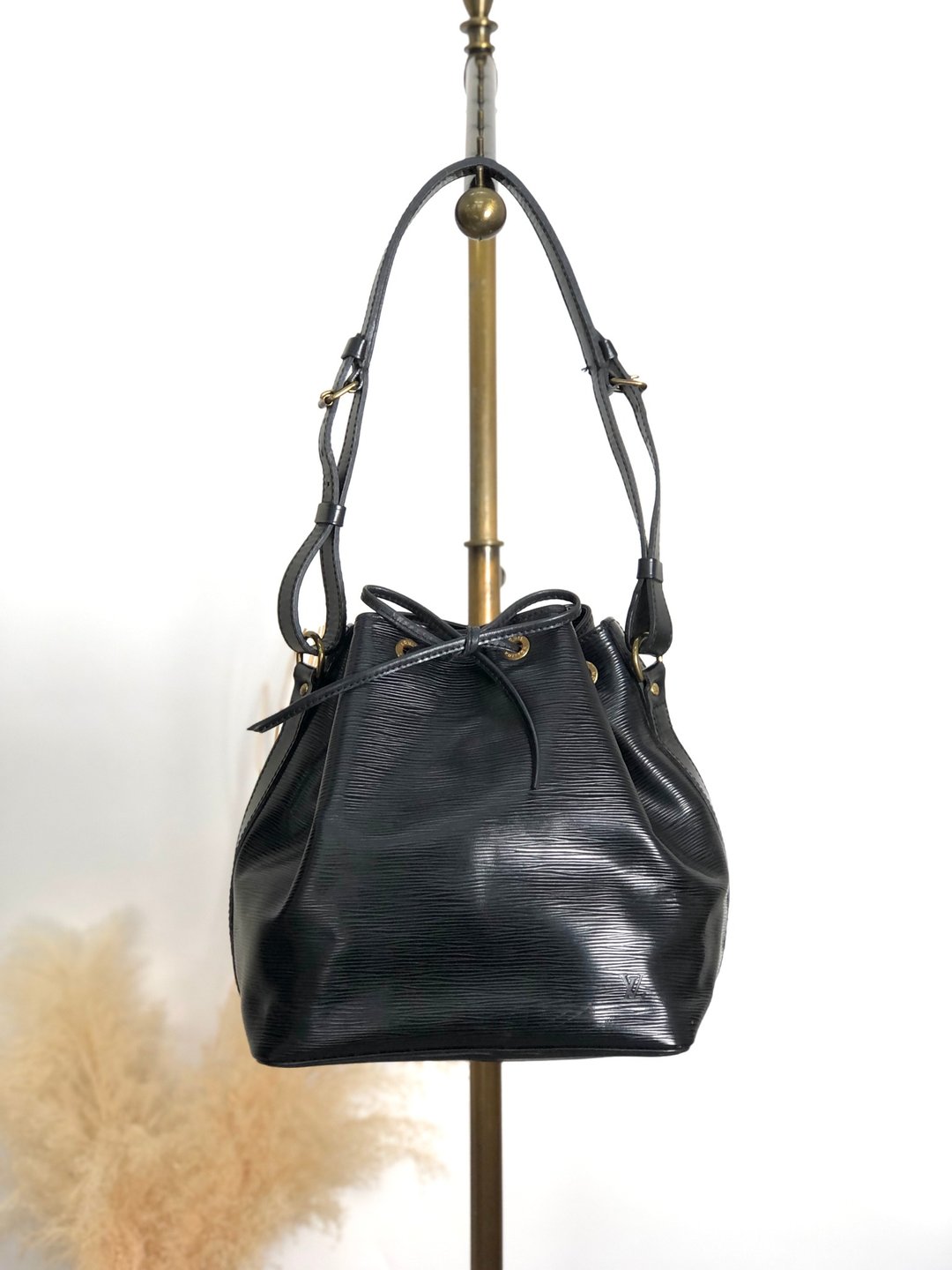【日本直送 名牌中古包】LOUIS VUITTON ルイヴィトン Epi 经典黑色皮革 Noé 水桶包 复古手提袋 vintage jpzhvn - 侧背包/斜挎包 - 真皮 黑色