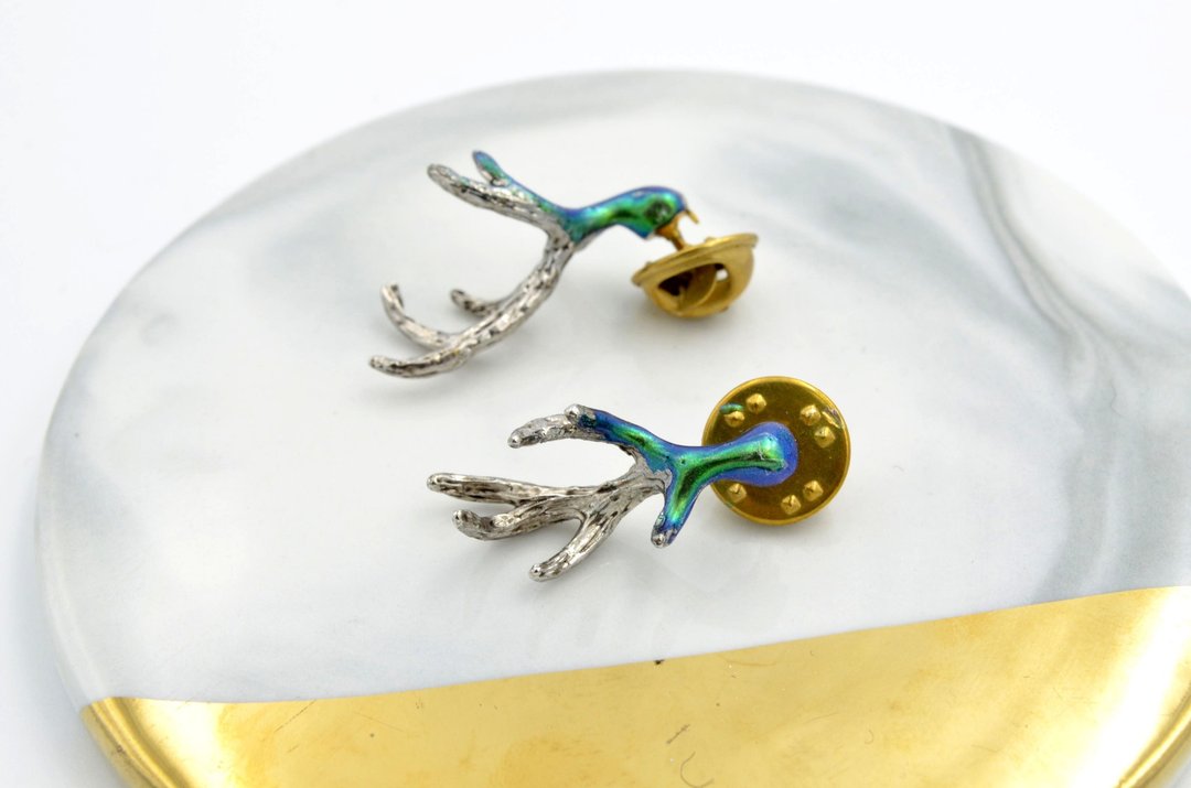 银色鹿角襟针 幻彩蓝绿金属色 别针 心口针 炫彩  - 胸针 - 其他金属 银色