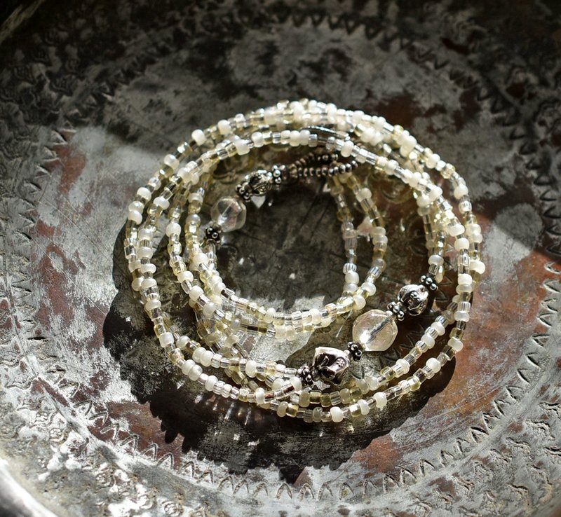 极光捷克珠子和卡伦银，鹅莓色，法国和意大利复古珠子双股项链 - 项链 - 玻璃 白色