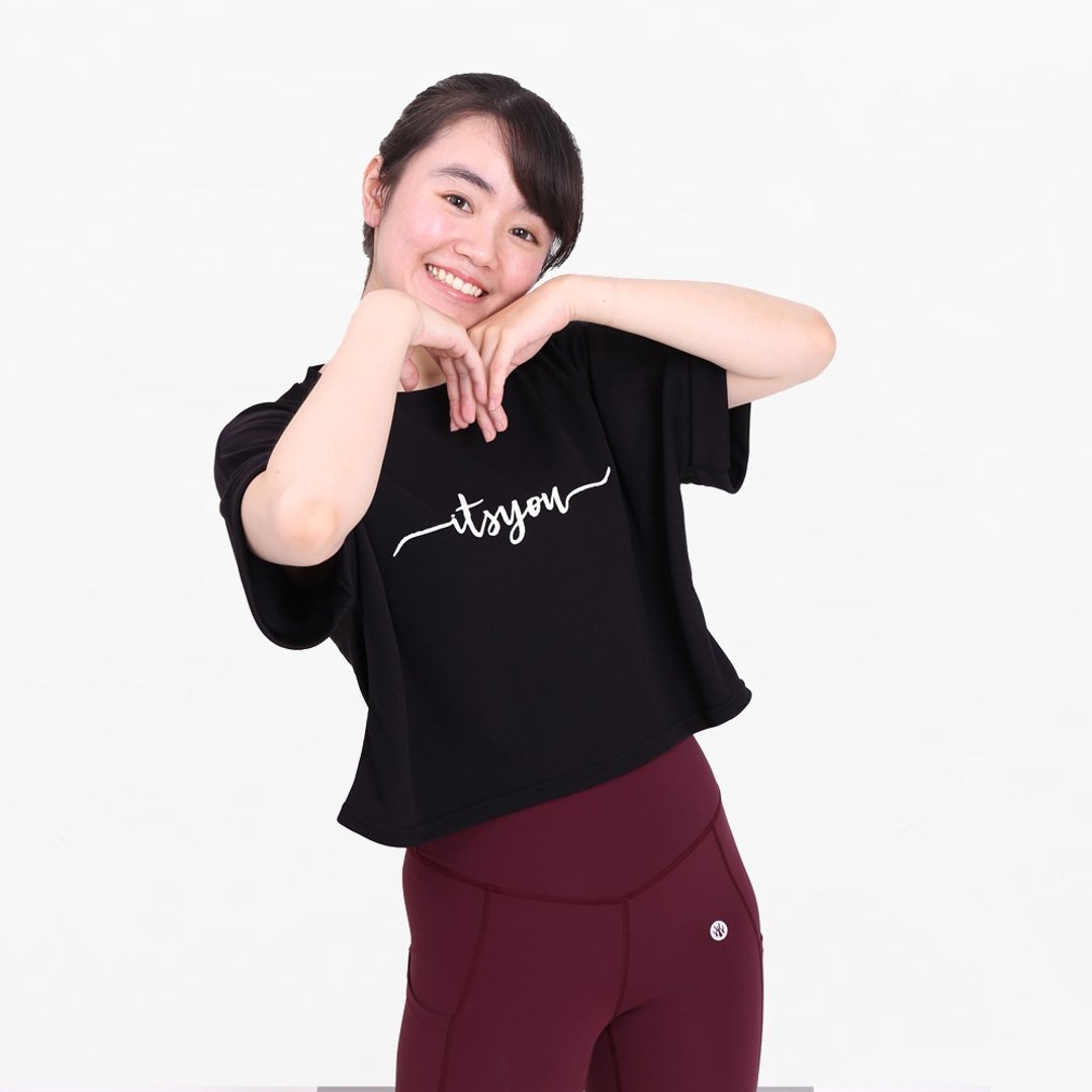 给最特别的短版上衣・黑色 - 女装运动衣 - 聚酯纤维 黑色