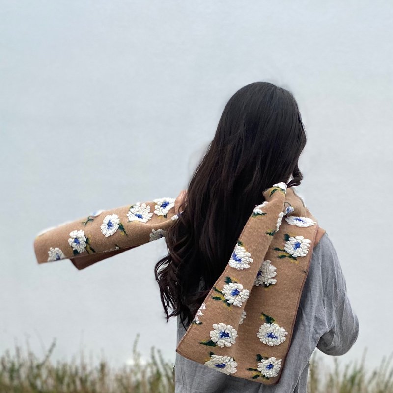 棉棉的花围巾///焦糖棕 - 围巾/披肩 - 棉．麻 咖啡色