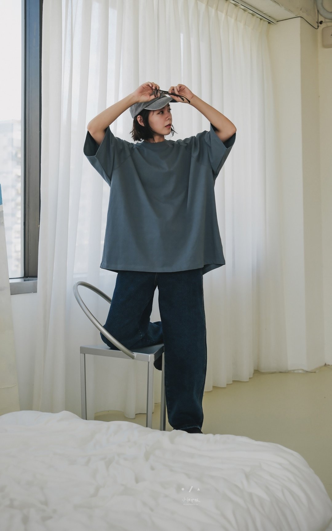 卢森堡公园散步斜肩上衣 - 4 色 - 女装 T 恤 - 棉 蓝色
