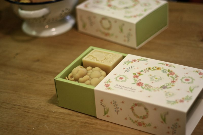 ||制皂工人手工皂礼盒|| 插画风浪漫礼盒（四入） - 肥皂/手工皂 - 其他材质 