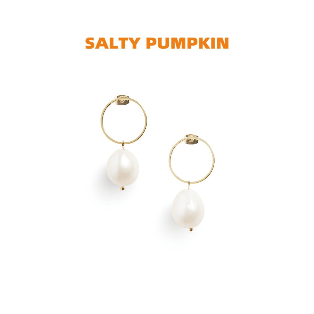SALTY PUMPKIN巴洛克风珍珠圆圈耳钉 - 耳环/耳夹 - 珍珠 白色