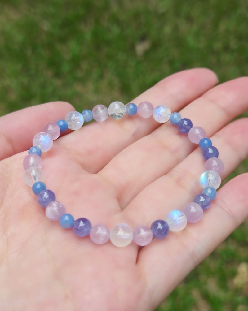 罗兰浅紫-蓝月光石 透体丹泉石 紫锂辉石 蓝兔毛团 水晶手链 - 手链/手环 - 宝石 紫色