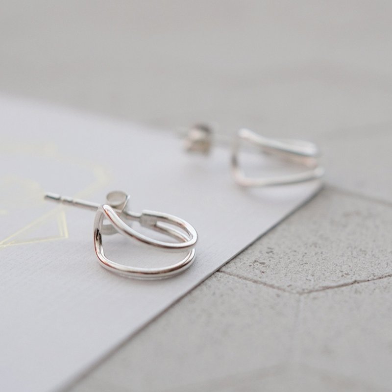 925纯银双圈耳环 月影纯银耳环  中性男生耳环 迷你圆弧 饰品礼盒 - 耳环/耳夹 - 纯银 银色