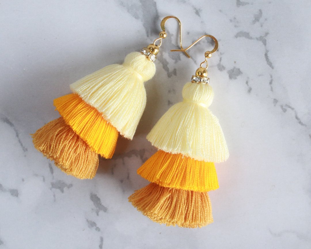 Yellow Beige Gradient Bohemian Layered Tassel Dangle Earrings For Women - 耳环/耳夹 - 棉 黄色