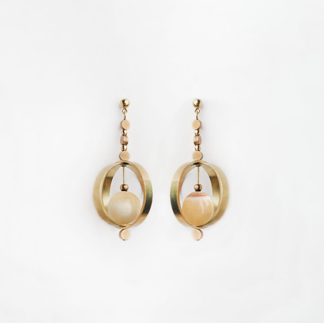 发辫耳环 (米白) - Plait Earrings (beige) - 耳环/耳夹 - 宝石 金色