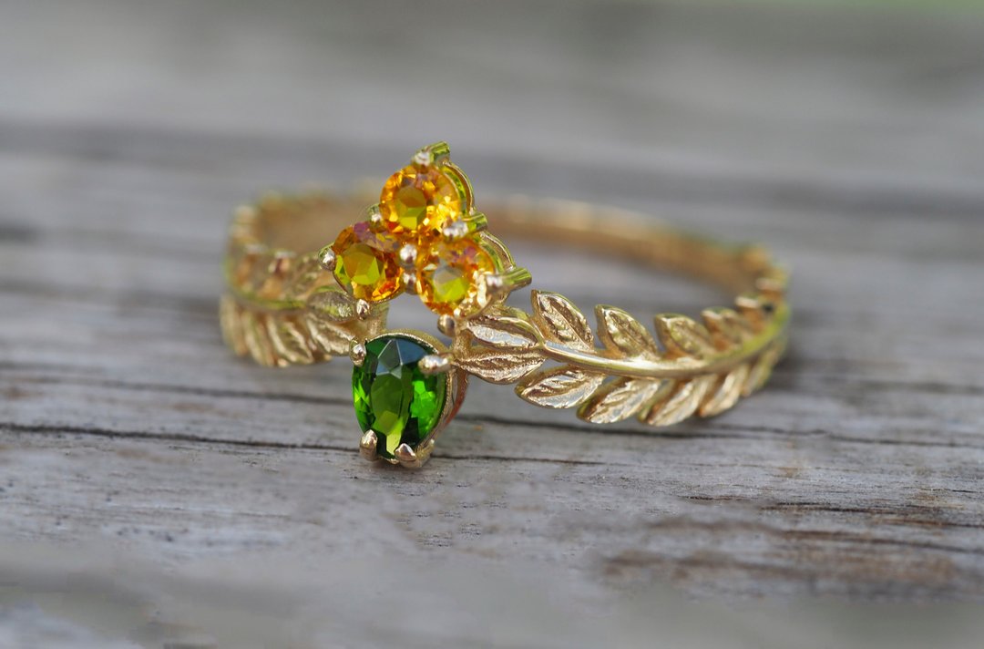 14k  gold ring with chrome diopside and sapphires. - 戒指 - 贵金属 金色