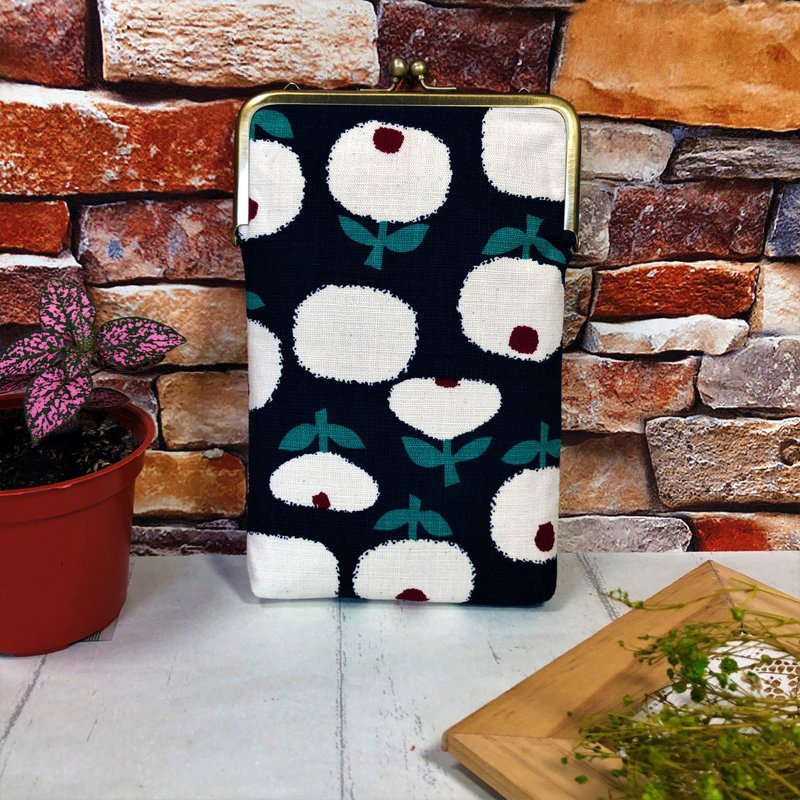 【棉花花型棉麻布】手机包/手机收纳斜背口金包 - 手机壳/手机套 - 棉．麻 