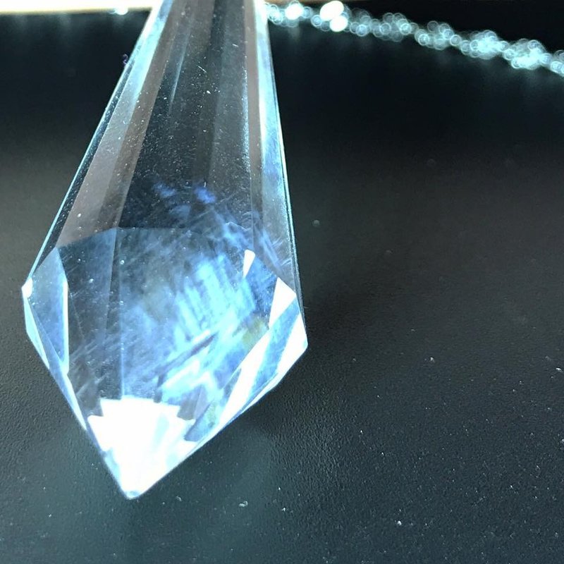 【Lost and find】天然石 恋爱运 天使 羽毛 蓝针 白水晶 灵摆 项链 - 项链 - 宝石 蓝色