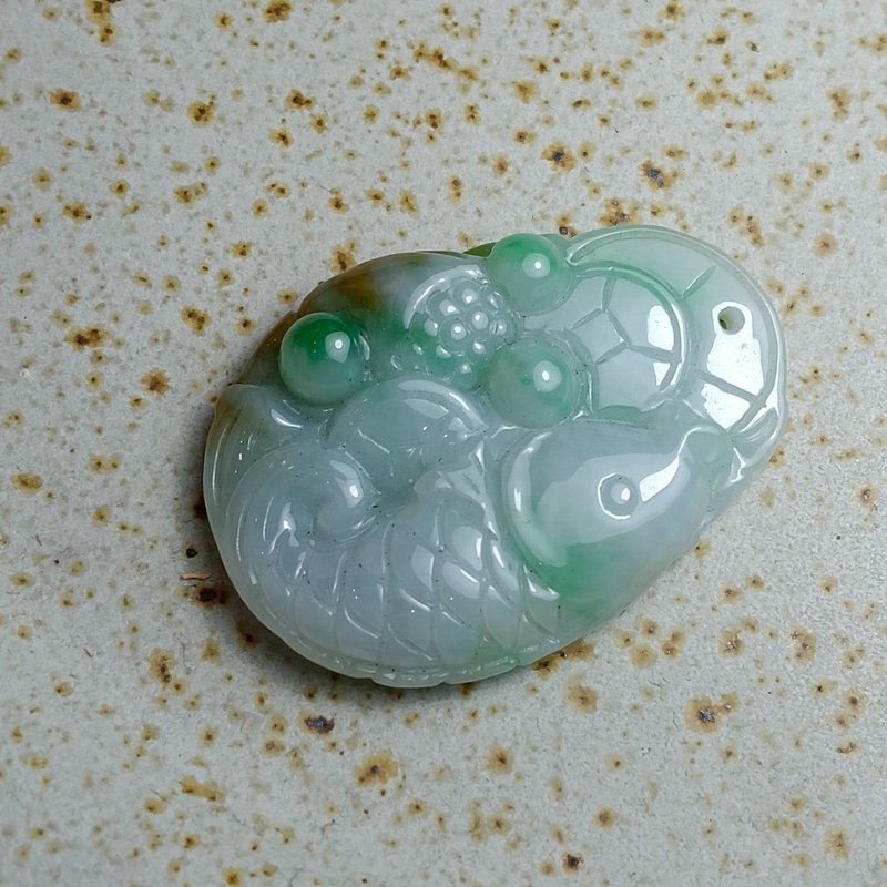 J0224天然翡翠A货 . 细糯三彩鱼和莲叶.年年有余.挂饰. - 摆饰 - 玉石 