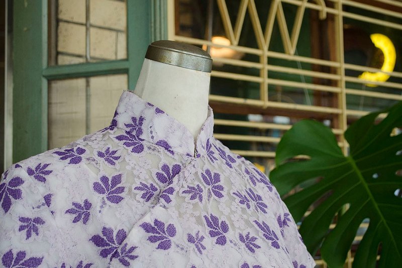 客订 紫花蕾丝透纱台湾早期手工订制古董旗袍 | vintage莞洱古着 - 洋装/连衣裙 - 聚酯纤维 