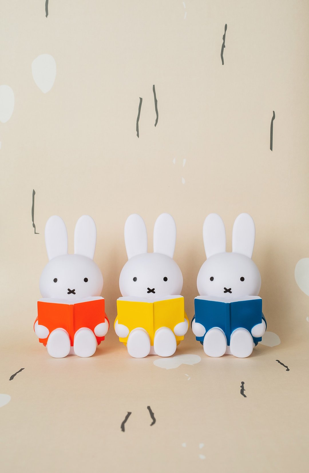 Miffy 米菲兔阅读公仔存钱筒-中号 经典三色 - 储蓄罐 - 其他材质 多色