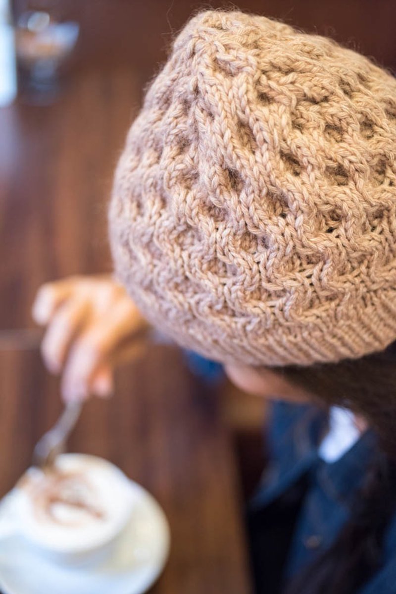 Bee nest hat (Tan) - 女装针织衫/毛衣 - 其他材质 卡其色