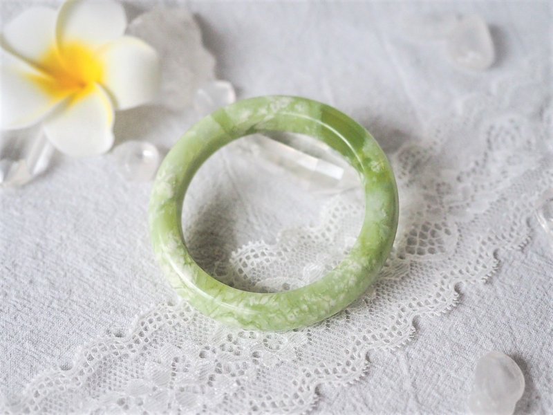 │岫玉X青提奶盖 │抹茶拿铁│玉镯X56.8圈口│ - 手链/手环 - 宝石 