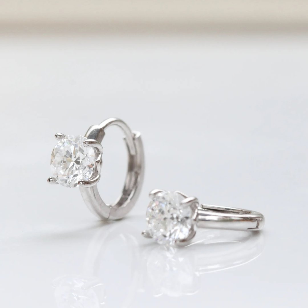 14K 四爪镶单钻耳扣耳环 ( 总重 1.0 ct)  内径7.5mm - 耳环/耳夹 - 贵金属 白色