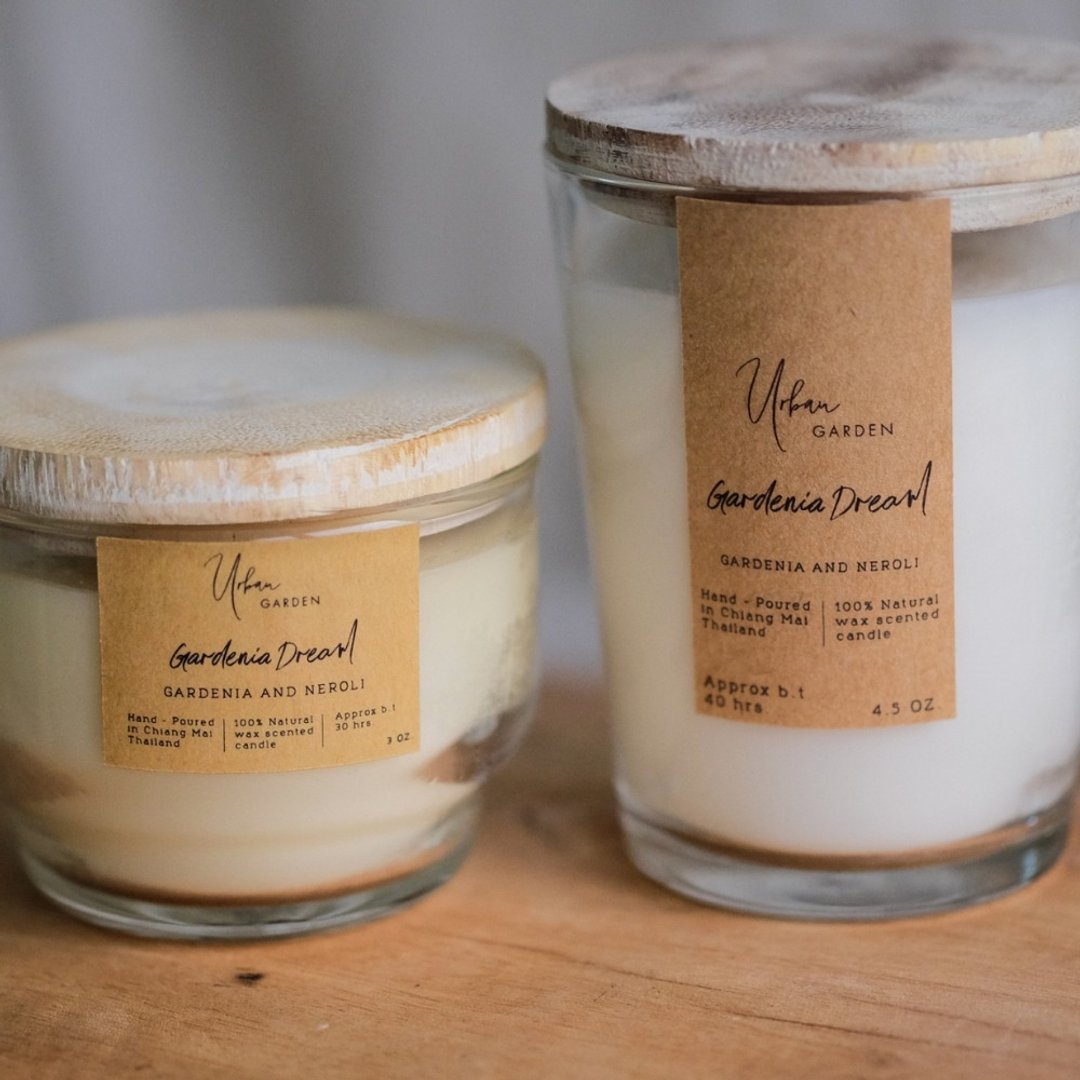 Gardenia & Neroli Scented Candle, Soy Wax Candle Floral Scent, GARDENIA DREAM • - 蜡烛/烛台 - 精油 白色