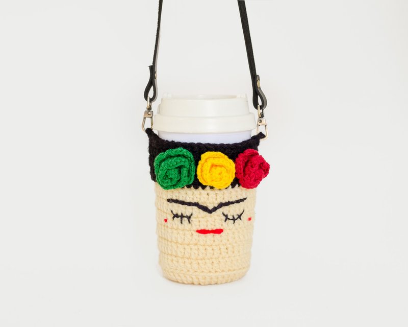 Crochet Cozy Cup - Frida Kahlo No.2 / Coffee Sleeve, Starbuck. - 随行杯提袋/水壶袋 - 棉．麻 卡其色
