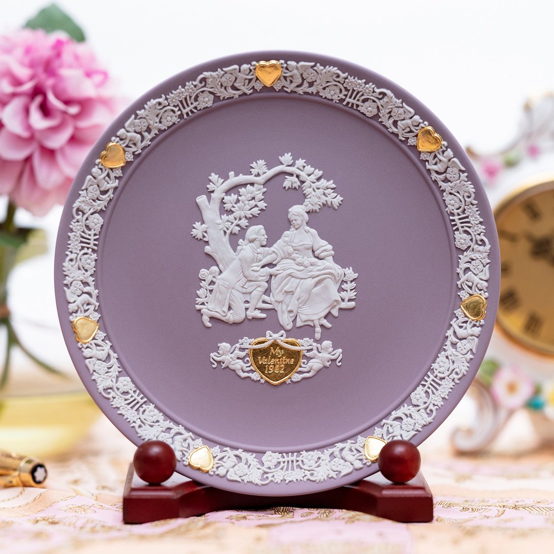 将爱恋 珍藏成永恒 wedgwood 真爱金心情人节1982纪念盘 - 摆饰 - 瓷 