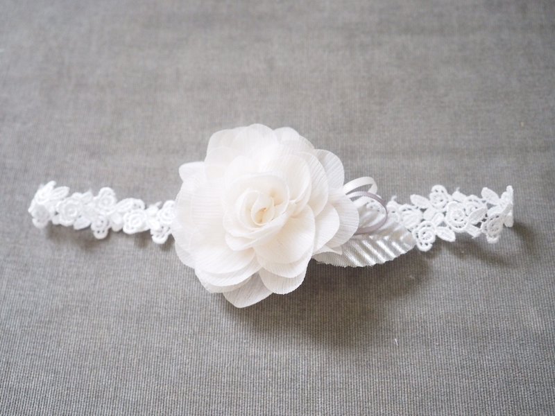 Sunflower 手作婴儿女童白色茶花银叶发带 - 围嘴/口水巾 - 棉．麻 白色